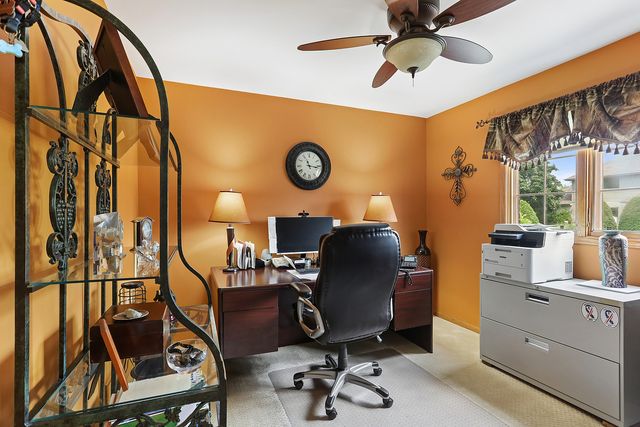 10536 Pentagon Drive, Orland Park, IL 60467