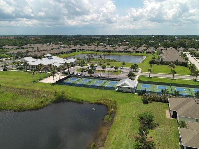 5932 Spicewood Lane, Vero Beach, FL 32966