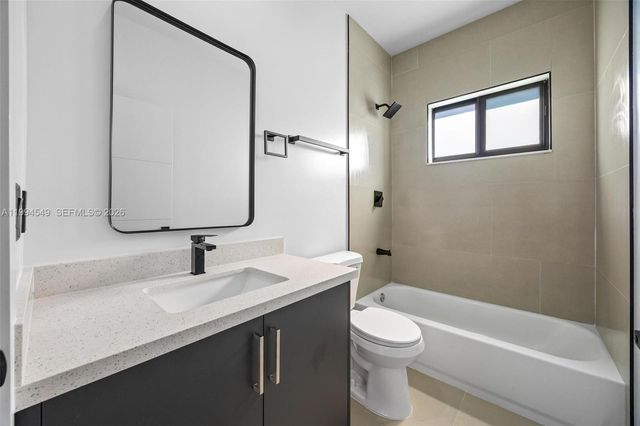 601 NW 3rd Ave A, Hallandale Beach, FL 33009