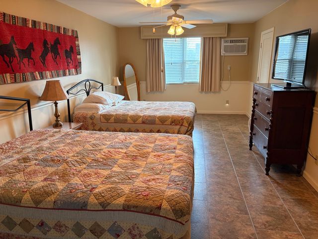 605 Oakdale Drive, Centralia, IL 62801