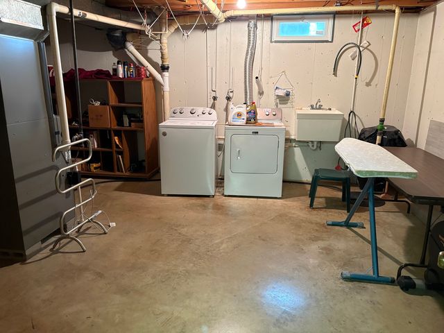 605 Oakdale Drive, Centralia, IL 62801