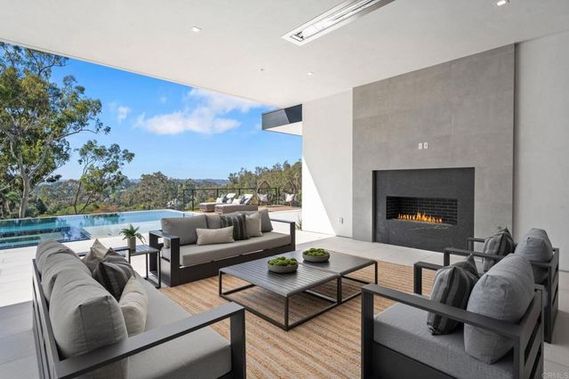 5471 73 La Crescenta, Rancho Santa Fe, CA 92067