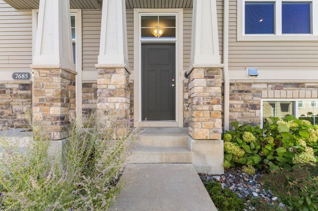 7683 Anthony Place, Victoria, MN 55386