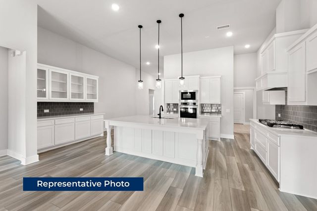 608 Hidden Lakes Drive, Desoto, TX 75115