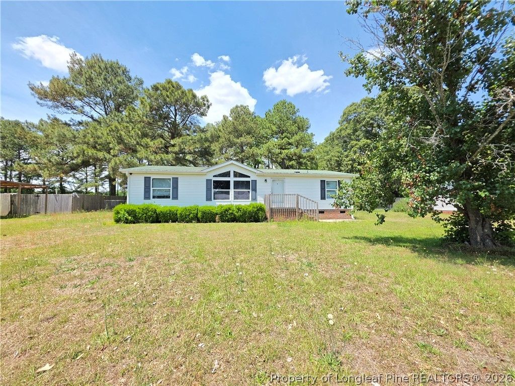 124 Franklin Road, Raeford, NC 28376