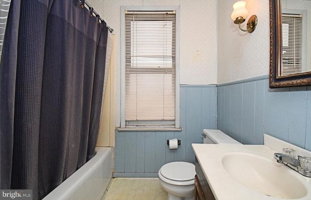 54 W CHESTNUT ST, Souderton, PA 18964