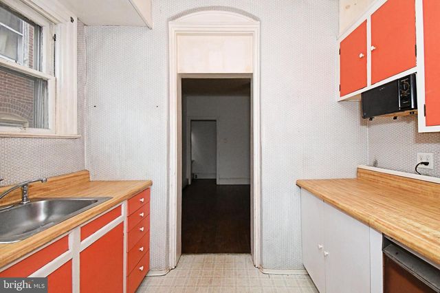 54 W CHESTNUT ST, Souderton, PA 18964