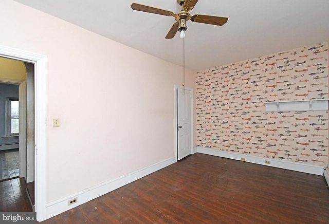 54 W CHESTNUT ST, Souderton, PA 18964