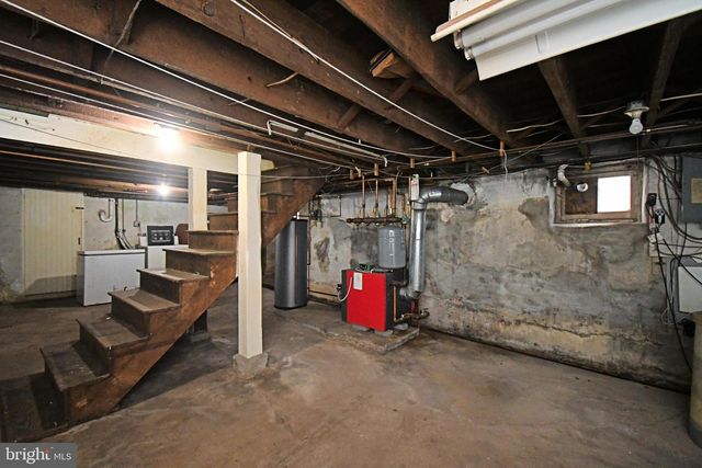 54 W CHESTNUT ST, Souderton, PA 18964