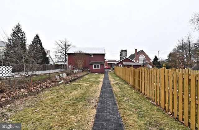 54 W CHESTNUT ST, Souderton, PA 18964