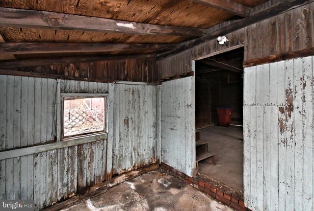 54 W CHESTNUT ST, Souderton, PA 18964