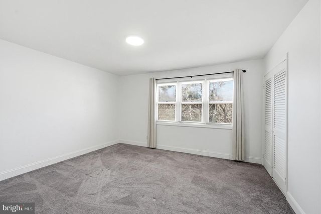 407 BERGEN ST, Gloucester City, NJ 08030