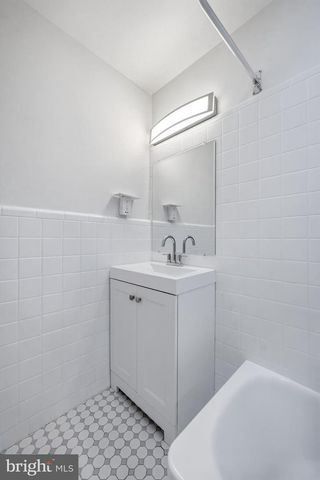 407 BERGEN ST, Gloucester City, NJ 08030