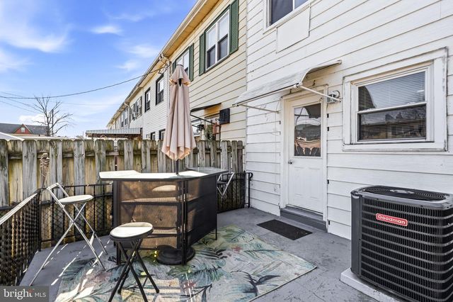 407 BERGEN ST, Gloucester City, NJ 08030