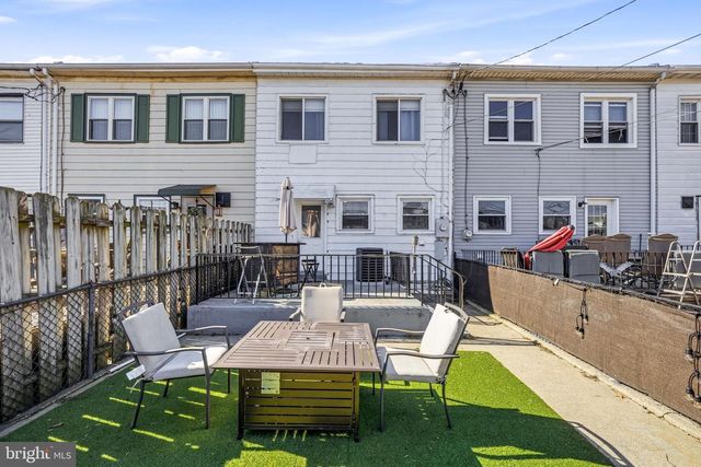 407 BERGEN ST, Gloucester City, NJ 08030