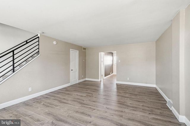 407 BERGEN ST, Gloucester City, NJ 08030
