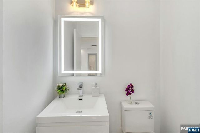 1600 Parker Avenue 30D, Fort Lee, NJ 07024