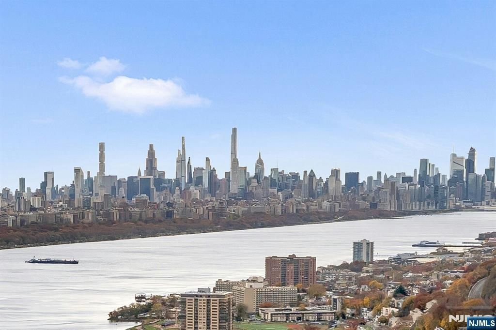 1600 Parker Avenue 30D, Fort Lee, NJ 07024