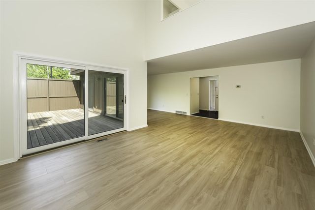 1 Westbury Court, Ann Arbor, MI 48105