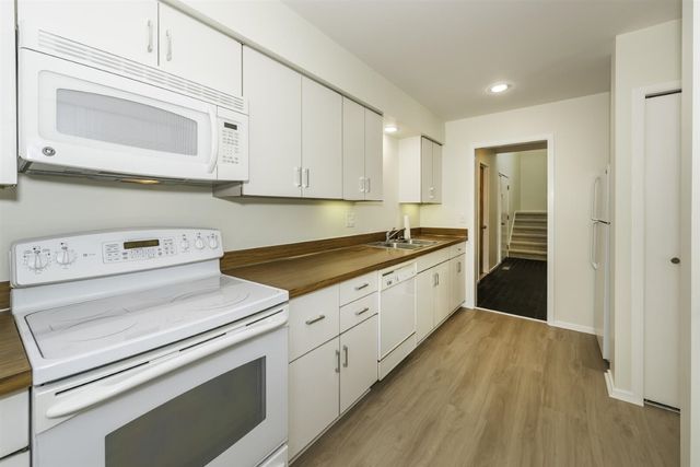 1 Westbury Court, Ann Arbor, MI 48105