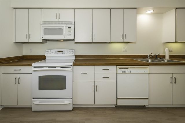 1 Westbury Court, Ann Arbor, MI 48105
