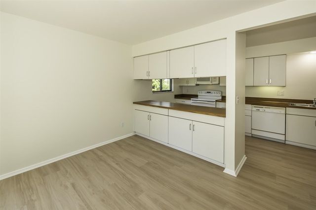 1 Westbury Court, Ann Arbor, MI 48105