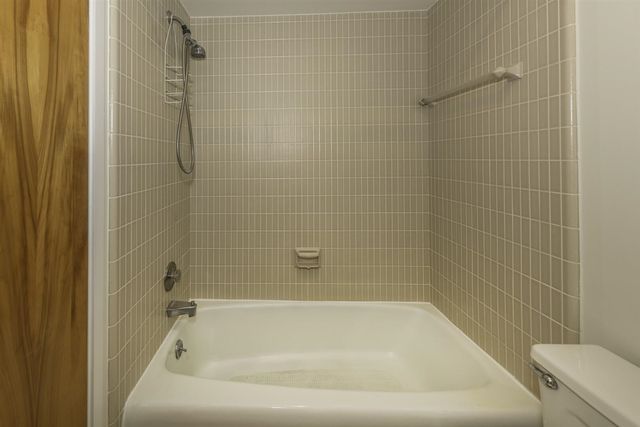 1 Westbury Court, Ann Arbor, MI 48105