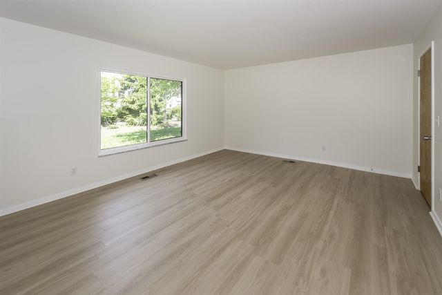 1 Westbury Court, Ann Arbor, MI 48105
