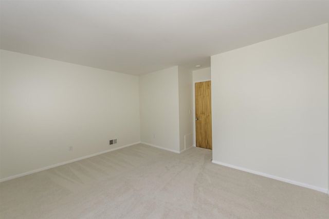 1 Westbury Court, Ann Arbor, MI 48105