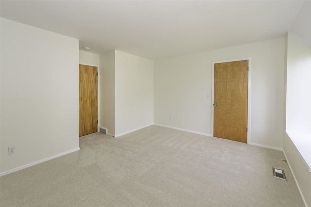 1 Westbury Court, Ann Arbor, MI 48105