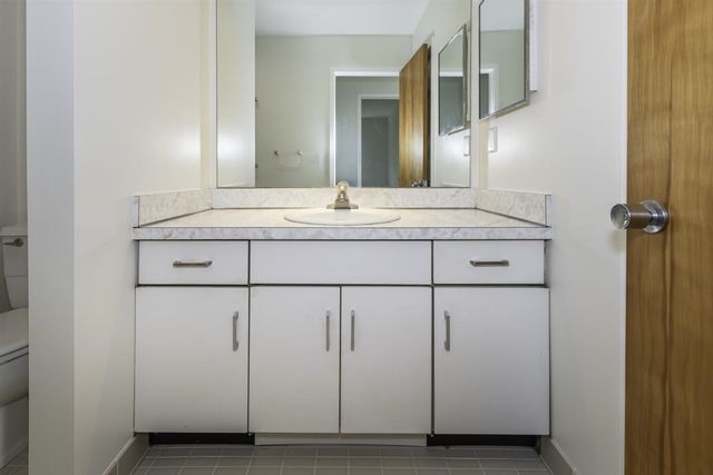 1 Westbury Court, Ann Arbor, MI 48105