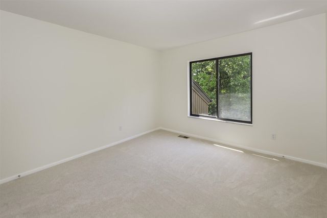 1 Westbury Court, Ann Arbor, MI 48105