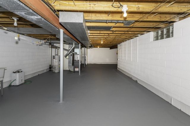 1 Westbury Court, Ann Arbor, MI 48105