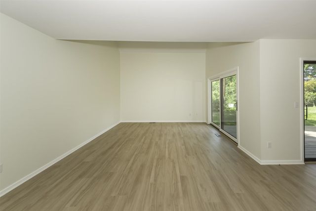 1 Westbury Court, Ann Arbor, MI 48105