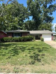 2357 Vorhof Drive, Unincorporated, MO 63136
