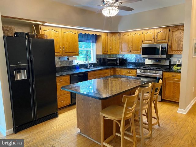 111 WILDERNEST LN, Port Matilda, PA 16870