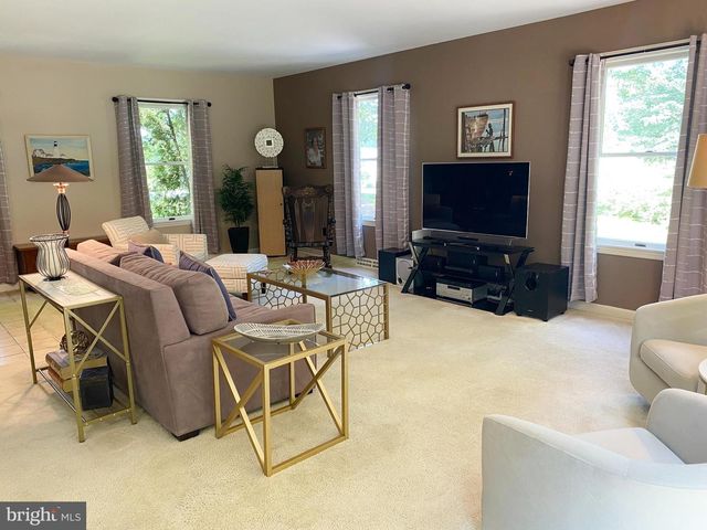 111 WILDERNEST LN, Port Matilda, PA 16870