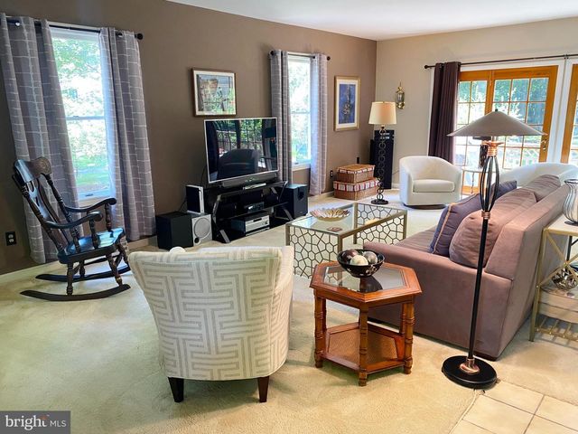 111 WILDERNEST LN, Port Matilda, PA 16870