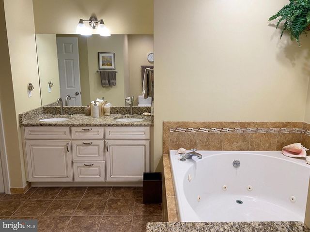 111 WILDERNEST LN, Port Matilda, PA 16870