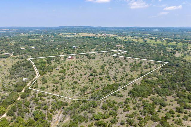611 Weddle RD, Johnson City, TX 78636