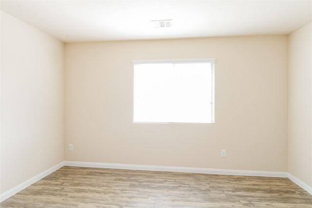 5907 Sunrise Light Drive, Houston, TX 77048