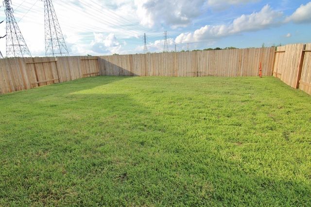 5907 Sunrise Light Drive, Houston, TX 77048