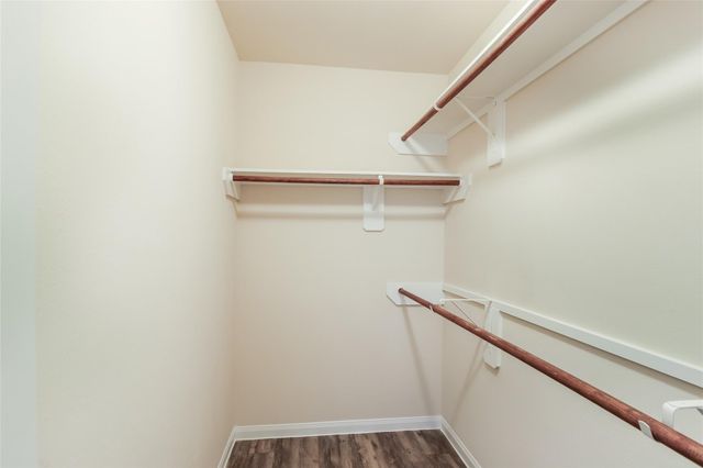 5907 Sunrise Light Drive, Houston, TX 77048