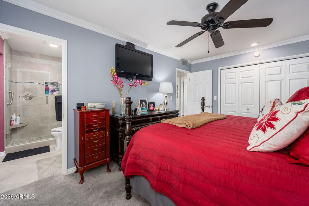 Image 20 of property listing at 10415 W DESERT FOREST Circle, Sun City, AZ 85351