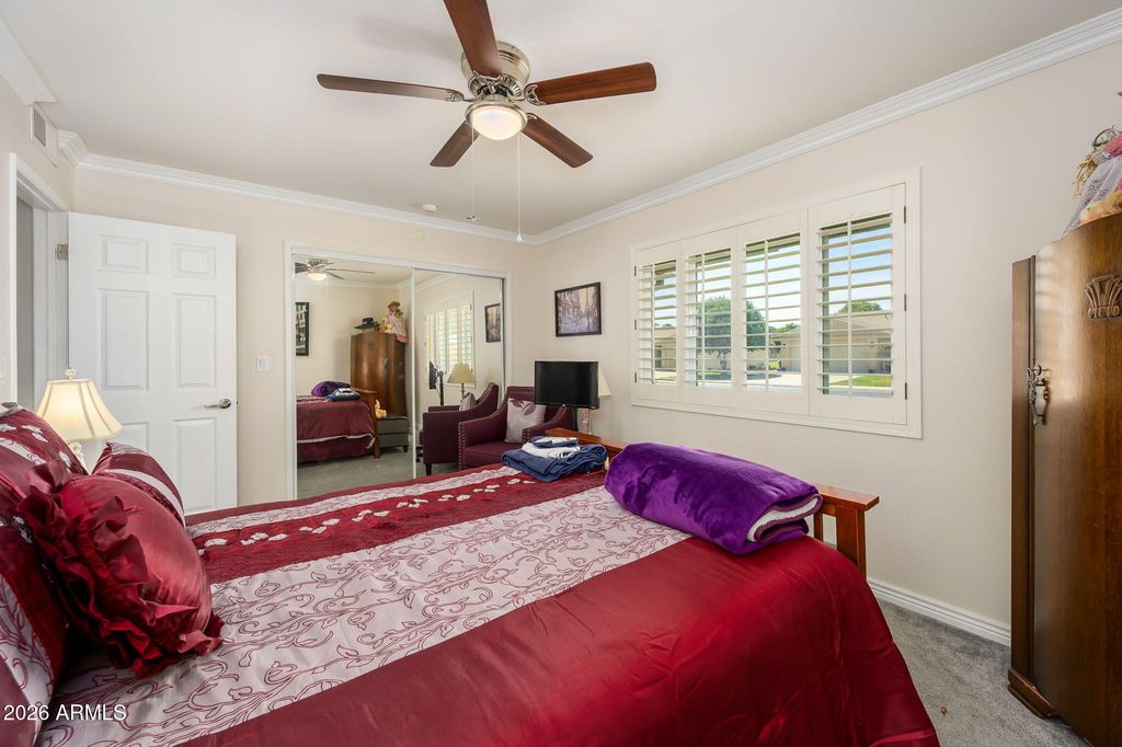 Image 23 of property listing at 10415 W DESERT FOREST Circle, Sun City, AZ 85351