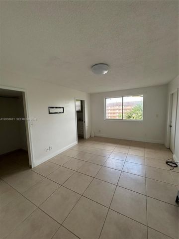 17000 NW 67th Avenue 0, Hialeah, FL 33015