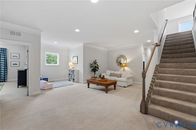 12285 Porsche Dr, Glen Allen, VA 23059