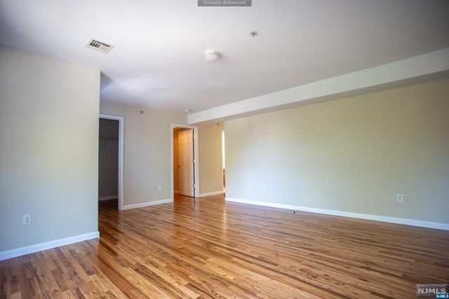 90-92 W Kinney Street 2, Newark, NJ 07102