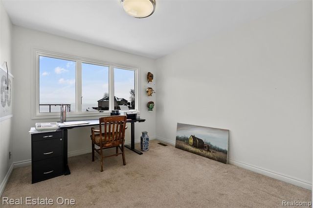 47630 Lorie Lane, New Baltimore, MI 48047