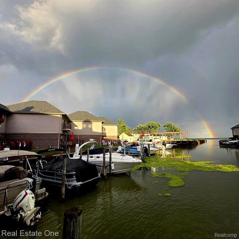 47630 Lorie Lane, New Baltimore, MI 48047